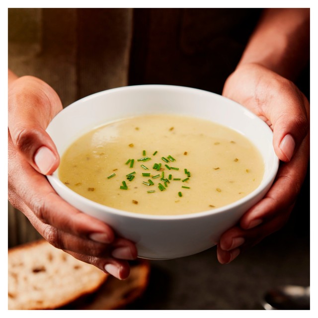 Heinz Thick Potato and Leek Soup 400g metal container, UK version