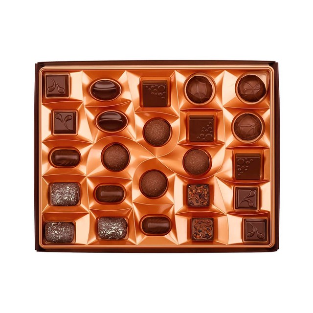 Thorntons Continental dark chocolate selection box, 24 pieces, 264g (British brand)