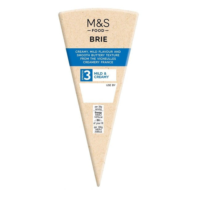 M&S Brieost 200 g, importert fra Storbritannia