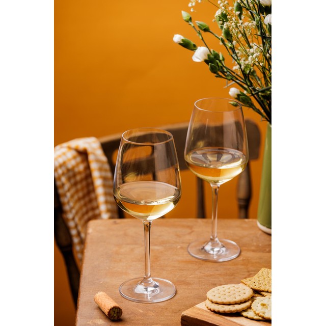 Ravenhead Kings white wine glasses 52cl, imported from the UK