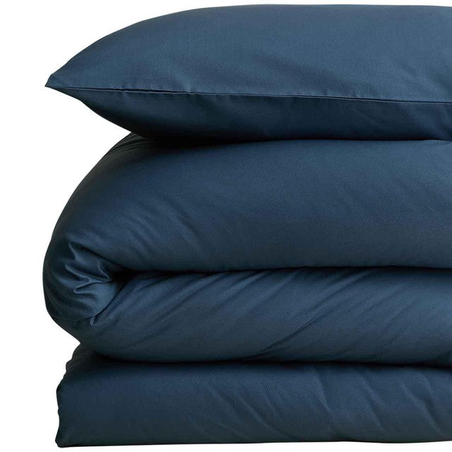 M&S bedding set navy king size, imported from the UK