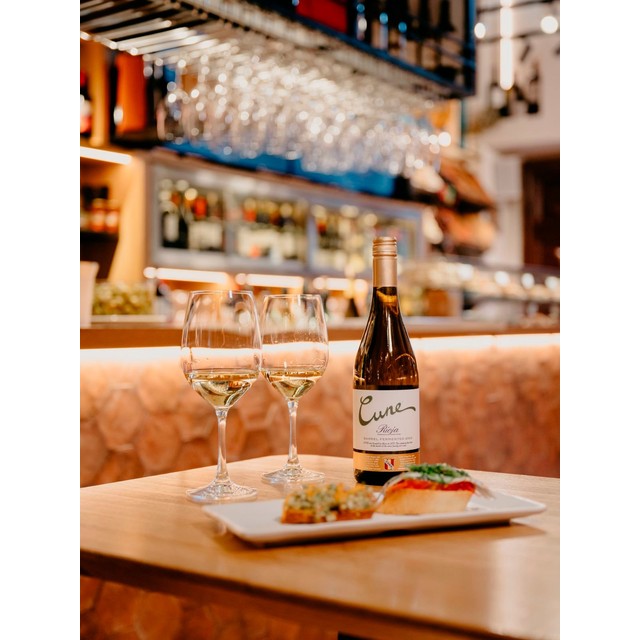 CVNE Barrel Fermented Blanco white wine 75cl - British product