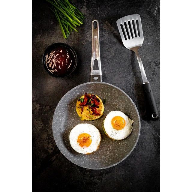 MasterClass cast aluminium frying pan with induction base 26cm, imported from the UK