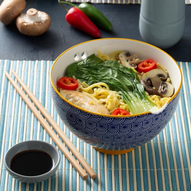 Typhoon noodle bowl with chopsticks 16cm (British brand)