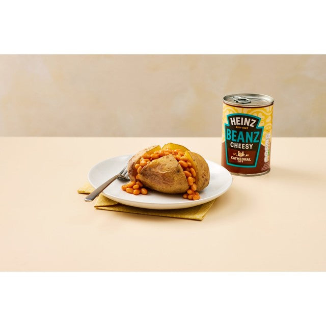 Heinz baked beans with Cathedral City cheddar cheese 390g, UK version