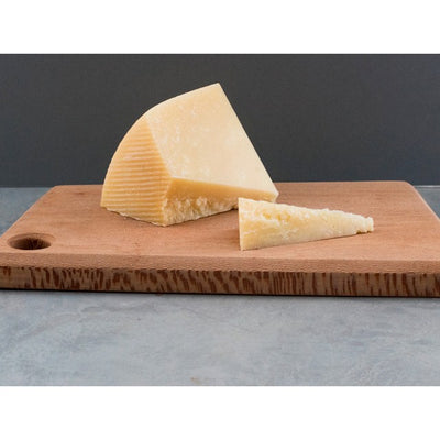 Natoora Handgeschnittener Pecorino Sardo Hartkäse 150g