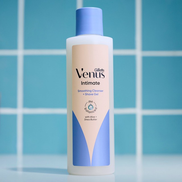Gillette Venus Intimate Cleanser & Shave Gel 190ml (British brand)