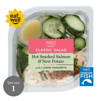M&S Salade chaude de saumon fumé et de pommes de terre nouvelles avec vinaigrette au citron 340g - Acheter en ligne sur McGrocer