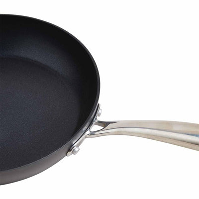 M&S M&S Hard Anodised 24cm medium stekepanne, Black Mix - Kjøp online på McGrocer