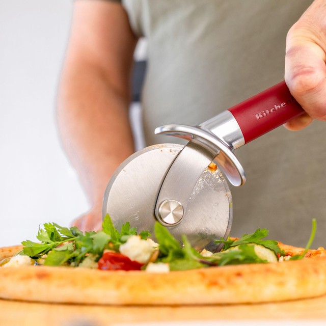 KitchenAid pizza wheel Empire Red, UK version