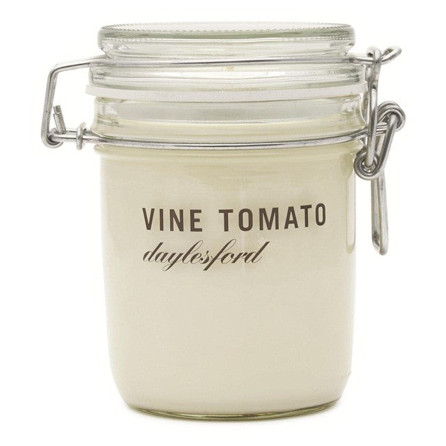 Daylesford Organic Vine Tomato large scented candle 275g - British product