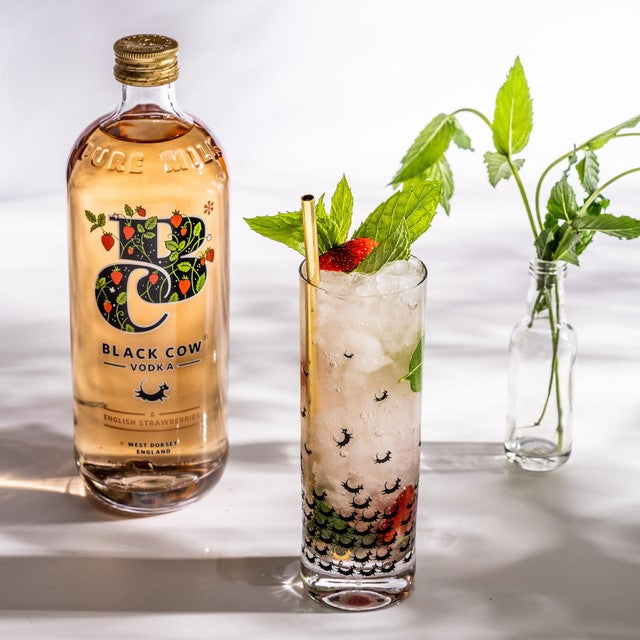 Black Cow English Strawberries Vodka 70cl - British product