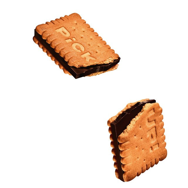 Bahlsen Pick Up dark chocolate biscuit bar - British product