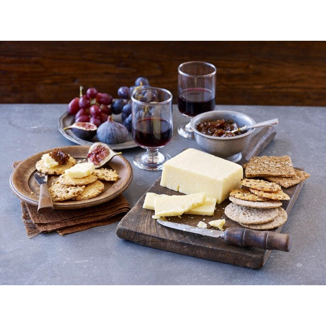 Davidstow Classic Mature Cornish Cheddar Cheese 350g - British product