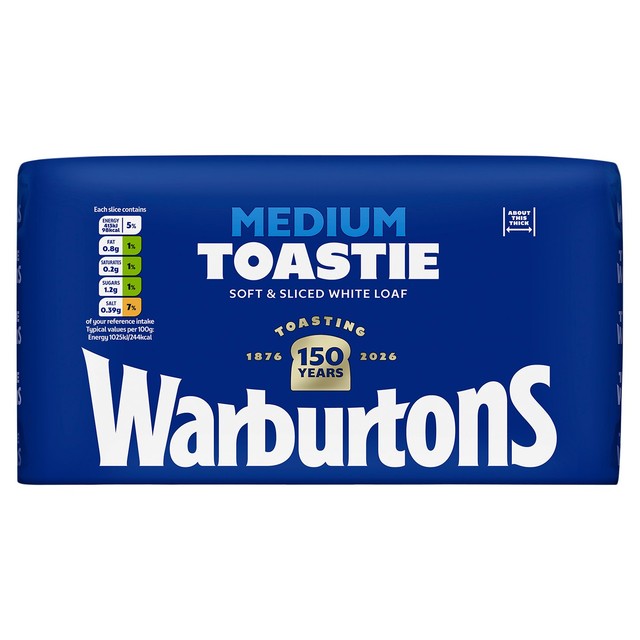 Warburtons Medium White Toastie 800g, imported from the UK