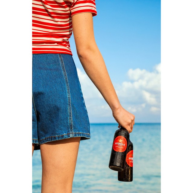 Estrella Damm premium lager 4 x 330ml bottles - British product