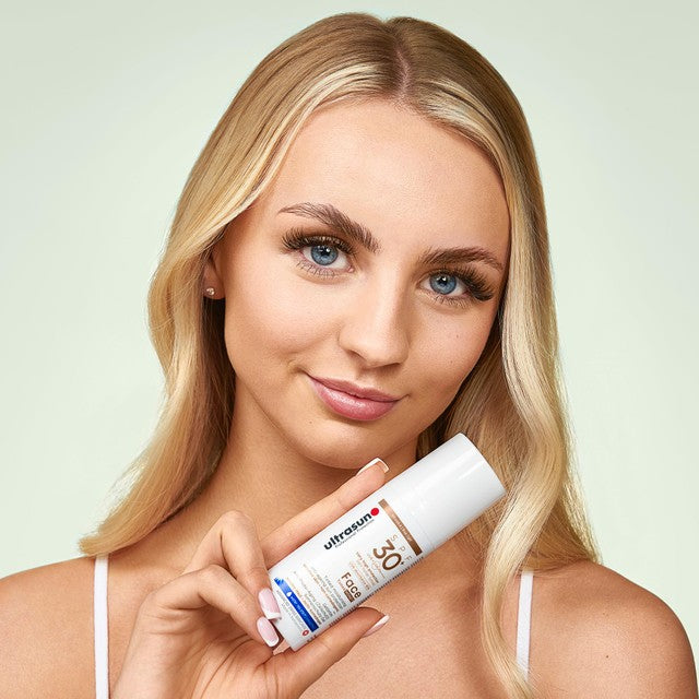 Ultrasun SPF 30 Tinted Sunscreen 50ml (British brand)