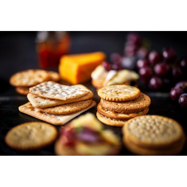 Marks and Spencer Biscuits for Cheese Selection 300g , imported from the UK