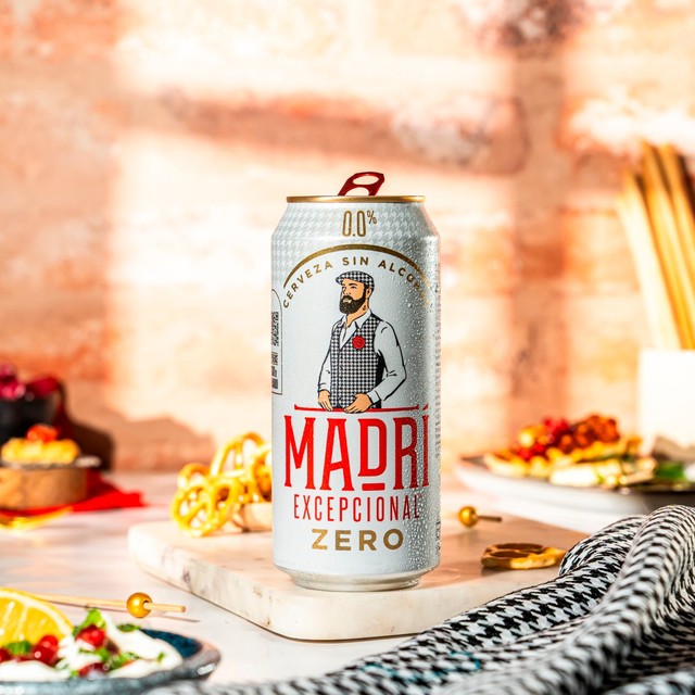 Madri Excepcional 0% lager can, imported from the UK