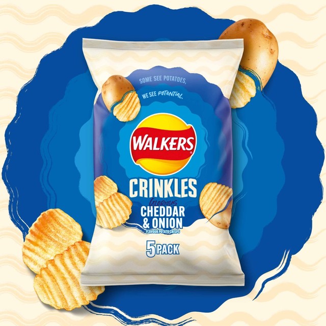 Walkers Crinkles Cheddar Cheese & Onion crisps 5x23g (British brand)