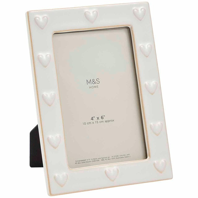 M&S ceramic heart photo frame white 4x6 inch, imported from the UK