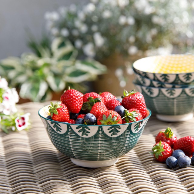 KitchenCraft ceramic bowls leafy green print 16cm, UK version