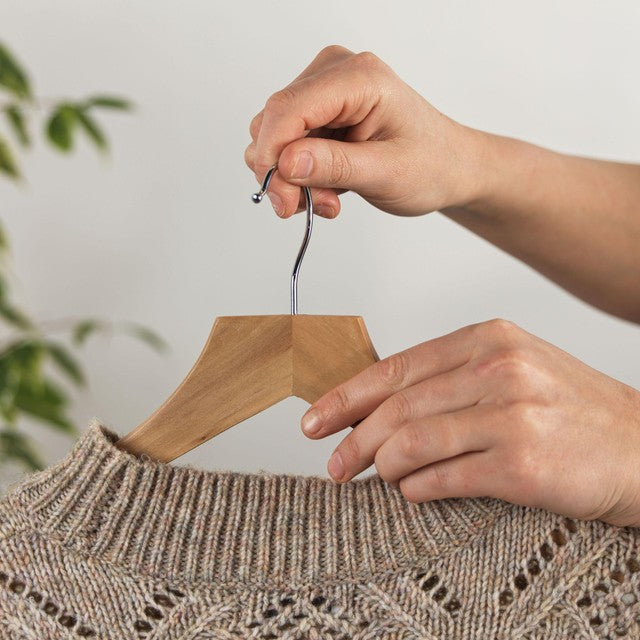 Beldray wooden clothes hangers 5 pack - British product