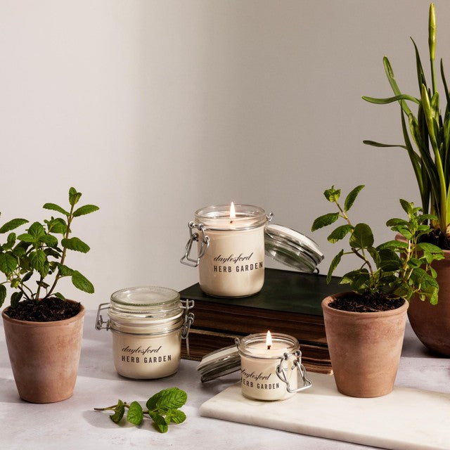 Daylesford Scented Candle Herb Garden Large, imported from the UK