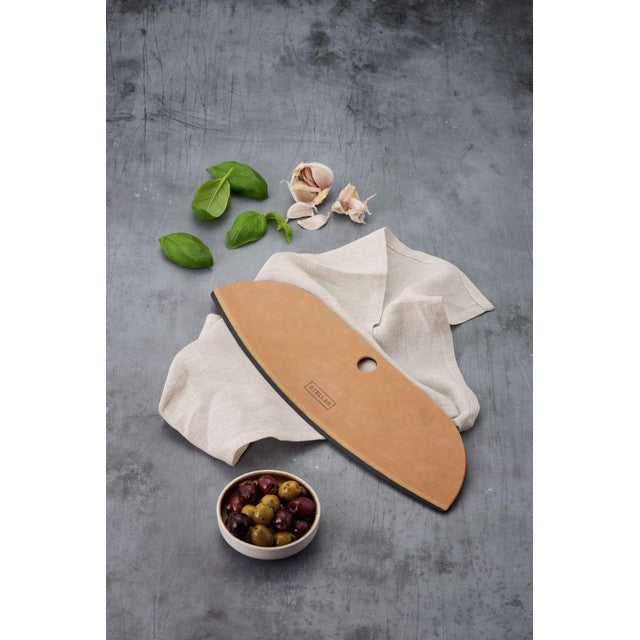 Stellar Form pizza cutter 14 (British brand)