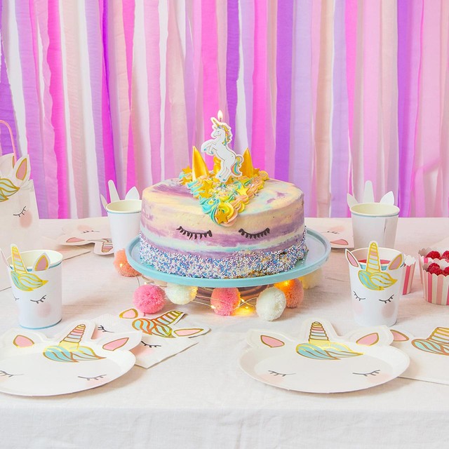 Talking Tables Unicorn Shaped Paper Plates 8 Pack (British brand)