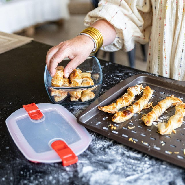 Pyrex Cook & Heat rectangular dish 0.35L, imported from the UK