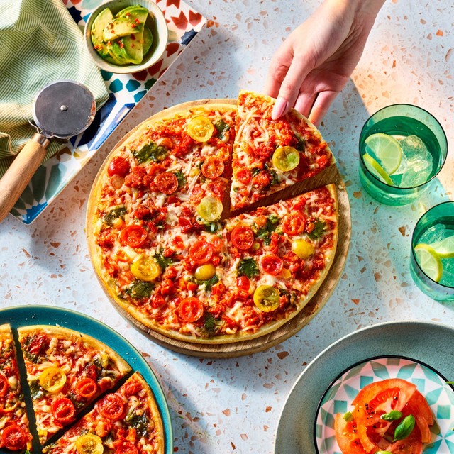 Dr. Oetker Vegan Pizza frozen - British product