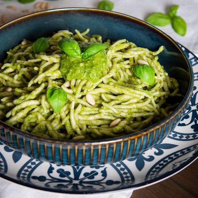 The Fresh Pasta Co Genovese basil pesto sauce 150g - British product