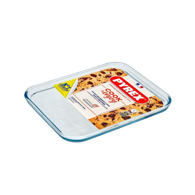 Pyrex glass baking tray 32cm, imported from the UK