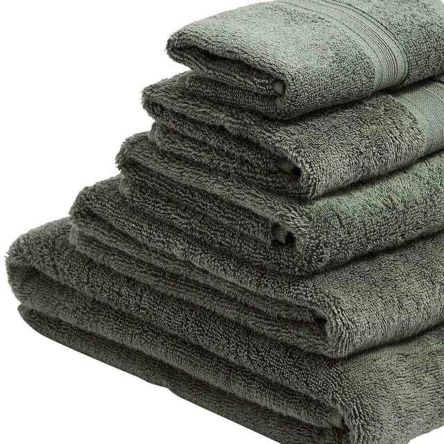M&S pure cotton bath towel moss green 550 GSM, imported from the UK