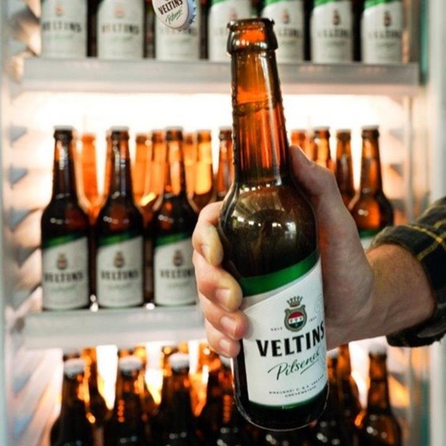 Veltins Pilsner 4.8% beer 500ml (British brand)