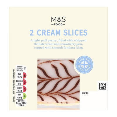 شريحتان كريم بمربى الفراولة وعجينة معجنات من M&S بحجم 151 جرام