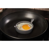 Culinare grey silicone egg ring 9cm diameter - British product