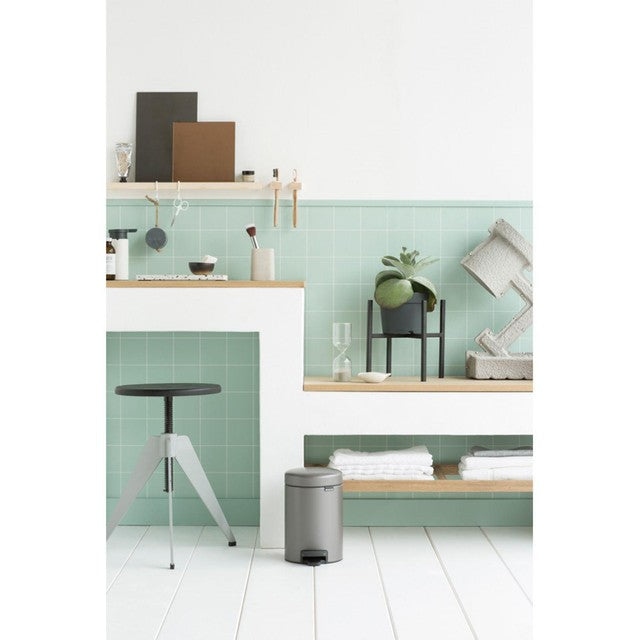 Brabantia pedal bin platinum 3L - British product