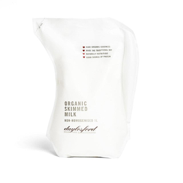 Daylesford Organic Skimmed Milk Unhomogenised 1L - British product