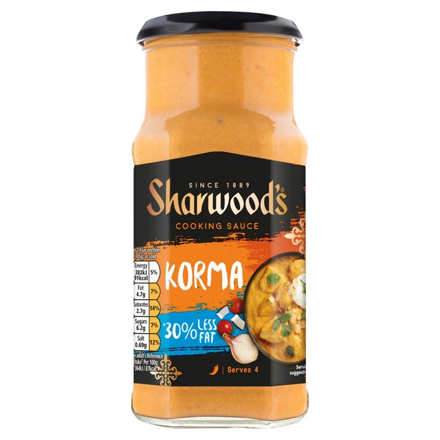 Sharwood's reduced fat korma curry sauce 420g (British brand)