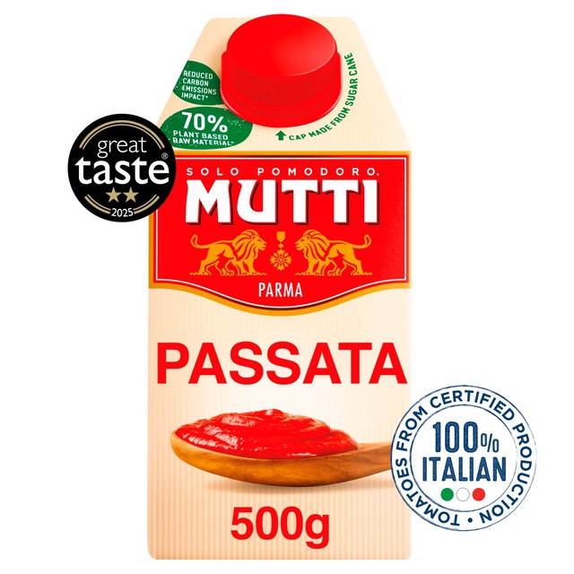 Mutti classic Italian tomato passata carton - British product