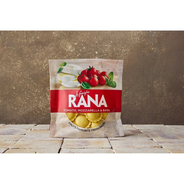 Rana fiore pasta with tomato, mozzarella, and basil 250g, imported from the UK