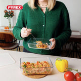Pyrex glass casserole dish with lid 2.6L, imported from the UK