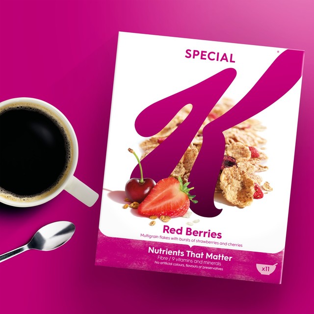 Kellogg's Special K breakfast cereal Red Berries 330g, UK version