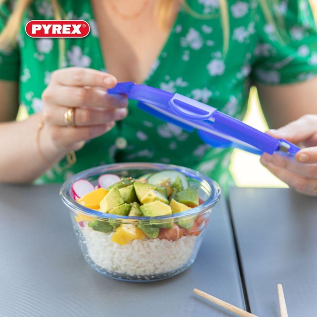 Pyrex glass roaster dish small 15cm, imported from the UK