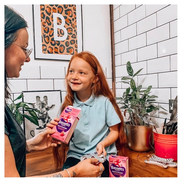 Bassetts raspberry multivitamin gummies for children age 7-11 - British product
