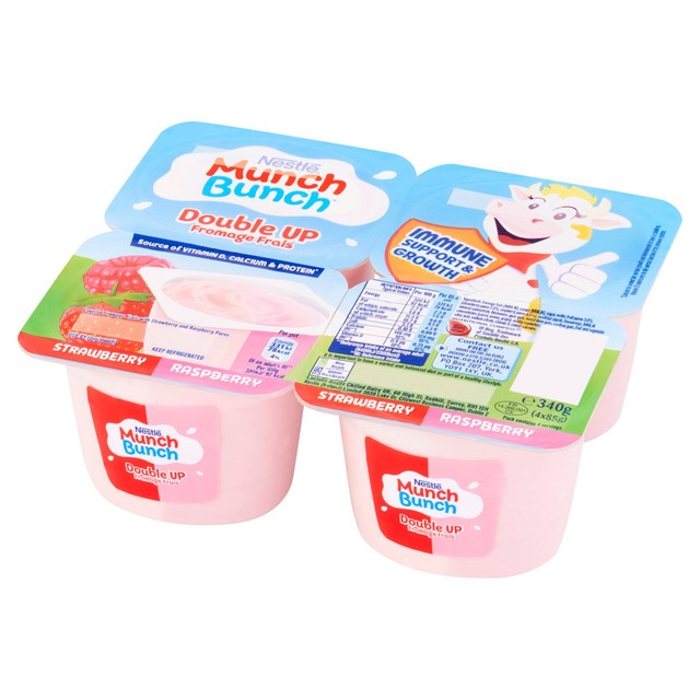 Munch Bunch strawberry raspberry fromage frais 4x85g pots, imported from the UK