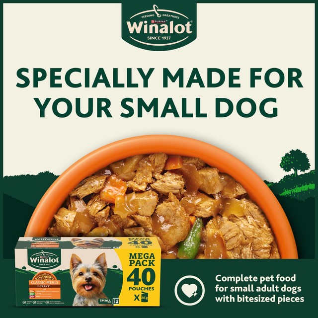 Winalot Meaty Chunks wet dog food 40x85g (British brand)