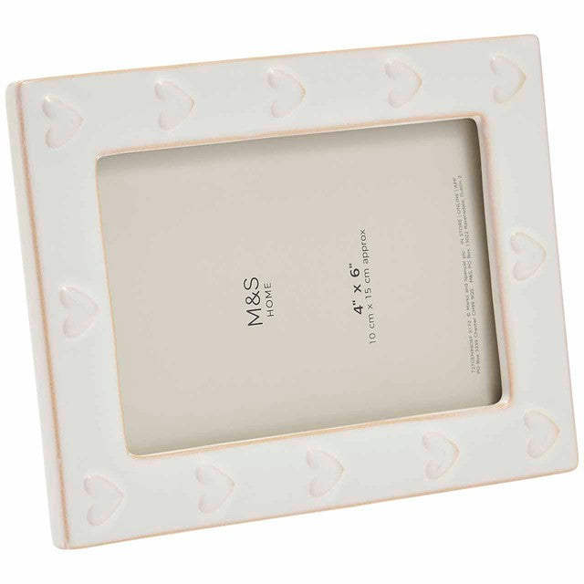 M&S ceramic heart photo frame white 4x6 inch, imported from the UK